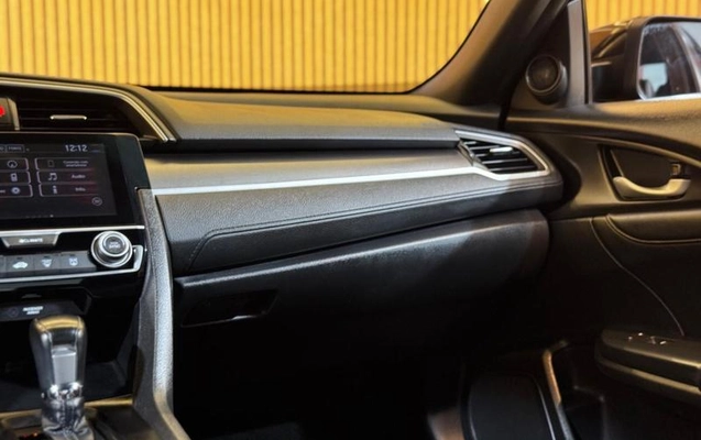 imagem-https://www.socarrao.com.br/sc-vehicle-images-prod/3063586/1786552516107-8279562_14_B_977af78b67.jpeg