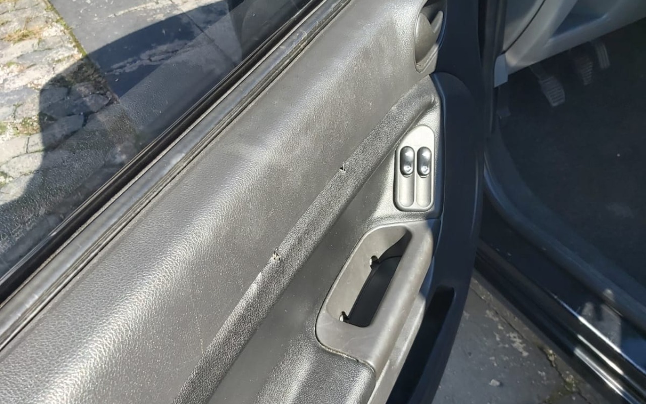imagem-https://www.socarrao.com.br/sc-vehicle-images-prod/3063733/1785952873363-V2hhdHNBcHAgSW1hZ2UgMjAyNi0wNy0wOSBhdCAyMS4xNi41MCAoMTApLmpwZWc.jpeg