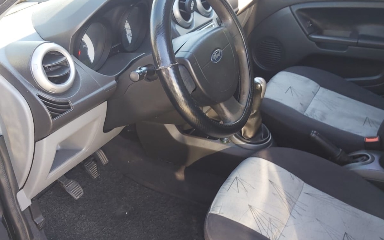 imagem-https://www.socarrao.com.br/sc-vehicle-images-prod/3063733/1785952873432-V2hhdHNBcHAgSW1hZ2UgMjAyNi0wNy0wOSBhdCAyMS4xNi41MCAoMTEpLmpwZWc.jpeg