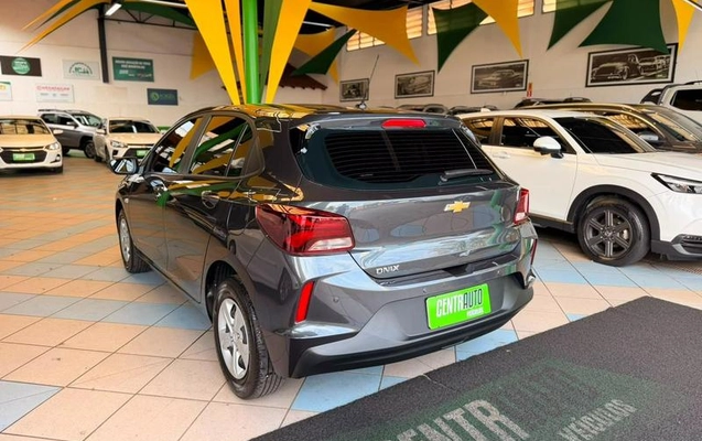 imagem-https://www.socarrao.com.br/sc-vehicle-images-prod/3063749/1789669903148-8289555_9_B_c9f8970d25.jpeg