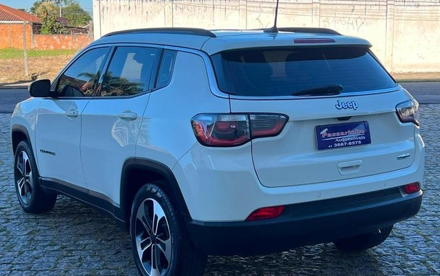 imagem-https://www.socarrao.com.br/sc-vehicle-images-prod/3063768/1788011837503-8351400_8_B_ef1ae4dc9d.jpeg