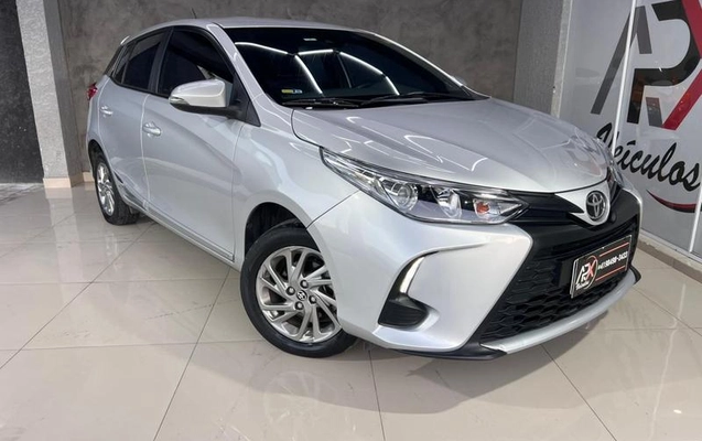 imagem-https://www.socarrao.com.br/sc-vehicle-images-prod/3063863/1787771414444-8200001_3_B_76634b7233.jpeg