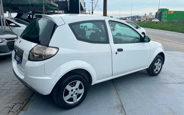 imagem-https://www.socarrao.com.br/sc-vehicle-images-prod/3064262/1787927934983-70e68071b8d74d4f95358548e3b53d7d_1786028255967.jpg
