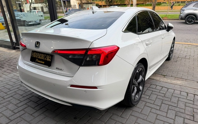 imagem-https://www.socarrao.com.br/sc-vehicle-images-prod/3064319/1785954308192-My5qcGVn.jpeg