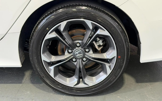 imagem-https://www.socarrao.com.br/sc-vehicle-images-prod/3064319/1785954309248-MTkuanBlZw.jpeg