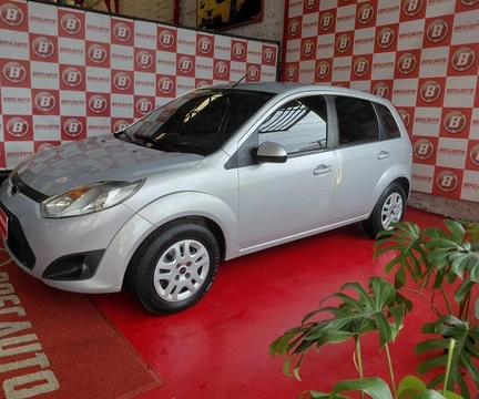 Ford Fiesta 2013 Prata — foto 1 de 3