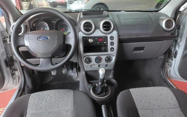 imagem-https://www.socarrao.com.br/sc-vehicle-images-prod/3064571/1785956916524-8294900_7_B_7d4c9f61f0.jpeg