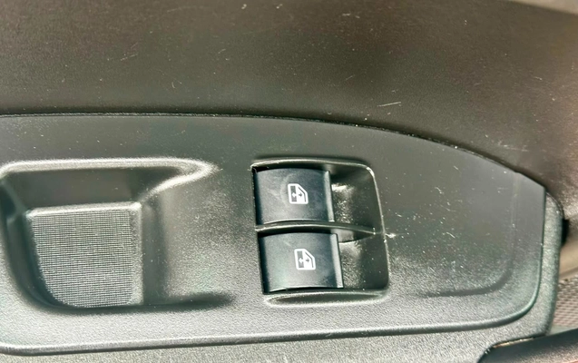 imagem-https://www.socarrao.com.br/sc-vehicle-images-prod/3064924/1785955870555-V2hhdHNBcHAgSW1hZ2UgMjAyNi0wOC0wNSBhdCAxMC4wNC4zOSAoMikuanBlZw.jpeg
