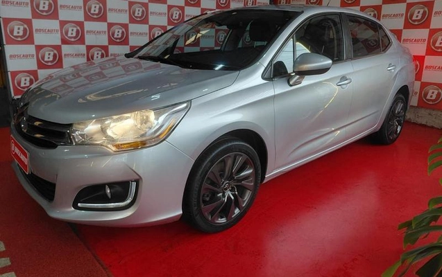 imagem-https://www.socarrao.com.br/sc-vehicle-images-prod/3064998/1785956030815-8207884_0_B_7a68cec25c.jpeg