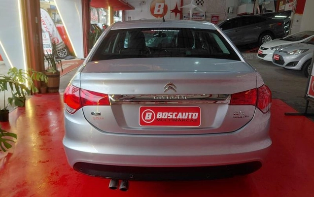 imagem-https://www.socarrao.com.br/sc-vehicle-images-prod/3064998/1785956030828-8207884_3_B_3c7949bde0.jpeg