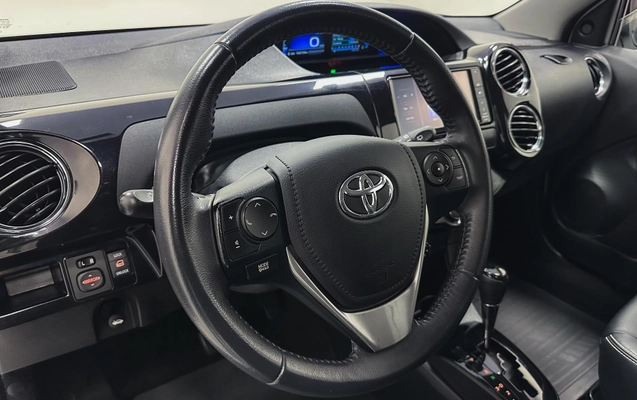imagem-https://www.socarrao.com.br/sc-vehicle-images-prod/3065489/1785957486844-4d1e1fea96fe4f499b0b7493836e0f0b_1785957457120.jpg