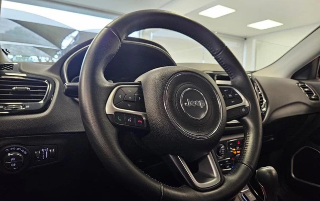 imagem-https://www.socarrao.com.br/sc-vehicle-images-prod/3065642/1785957905741-8352269_11_B_a886e0ab59.jpeg