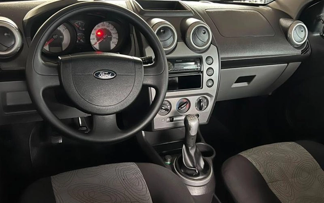 imagem-https://www.socarrao.com.br/sc-vehicle-images-prod/3065836/1789649400722-8329534_2_B_8ec7498702.jpeg