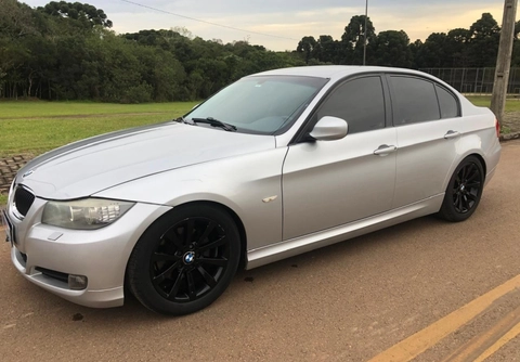 Bmw 320i 2.0 Manual 2011 Prata — foto 1 de 3