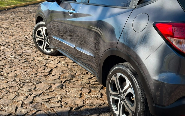 imagem-https://www.socarrao.com.br/sc-vehicle-images-prod/3066503/1785960147751-2238718d-6931-4e94-8d9f-d9cf9c276fad.jpg