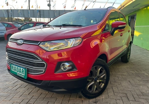 Ford EcoSport 2015 Vermelho — foto 1 de 3