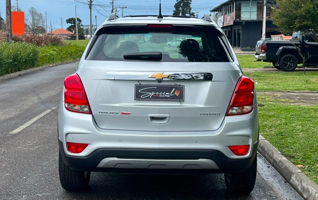 imagem-https://www.socarrao.com.br/sc-vehicle-images-prod/3066839/1785961047390-V2hhdHNBcHAgSW1hZ2UgMjAyNi0wOC0wNSBhdCAxNy4wNC4wMyAoMSkuanBlZw.jpeg