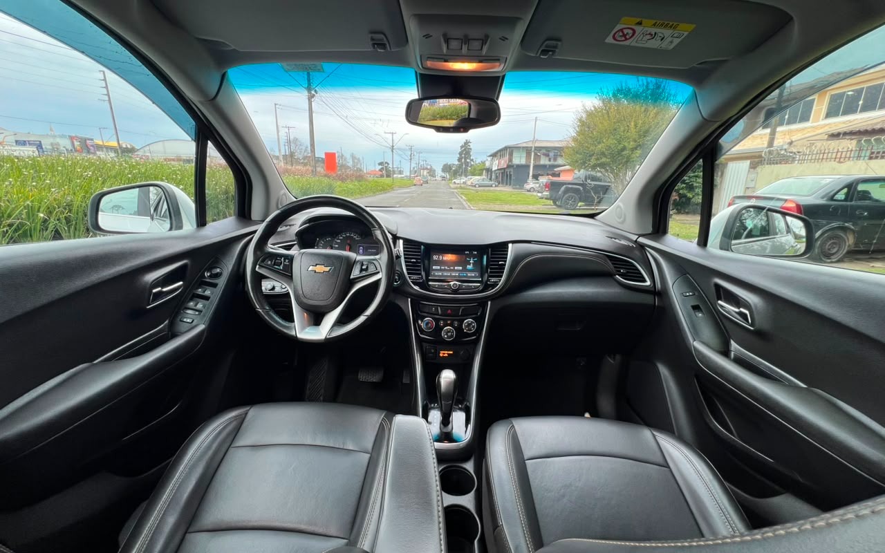 imagem-https://www.socarrao.com.br/sc-vehicle-images-prod/3066839/1785961047708-V2hhdHNBcHAgSW1hZ2UgMjAyNi0wOC0wNSBhdCAxNy4wNC4wMyAoNCkuanBlZw.jpeg