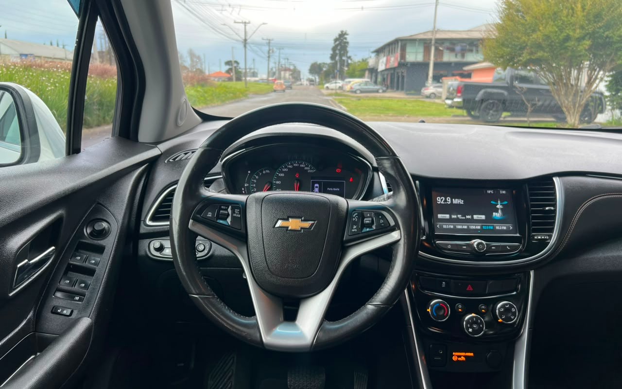 imagem-https://www.socarrao.com.br/sc-vehicle-images-prod/3066839/1785961048293-V2hhdHNBcHAgSW1hZ2UgMjAyNi0wOC0wNSBhdCAxNy4wNC4wMyAoMykuanBlZw.jpeg