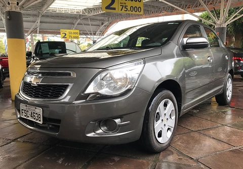 Chevrolet Cobalt 2015 Cinza — foto 1 de 3