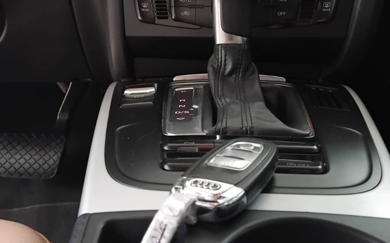 imagem-https://www.socarrao.com.br/sc-vehicle-images-prod/3066974/1787161579549-V2hhdHNBcHAgSW1hZ2UgMjAyNi0wOC0xOSBhdCAxNC4yNy4zMi5qcGVn.jpeg