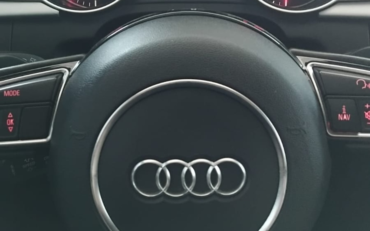 imagem-https://www.socarrao.com.br/sc-vehicle-images-prod/3066974/1787161580068-V2hhdHNBcHAgSW1hZ2UgMjAyNi0wOC0xOSBhdCAxNC4yNy4zMCAoMSkuanBlZw.jpeg