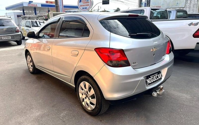 imagem-https://www.socarrao.com.br/sc-vehicle-images-prod/3067822/1787079526969-8352953_7_B_a5e95dd916.jpeg