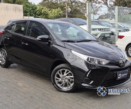 Toyota Yaris 2023 Preto — foto 1 de 3