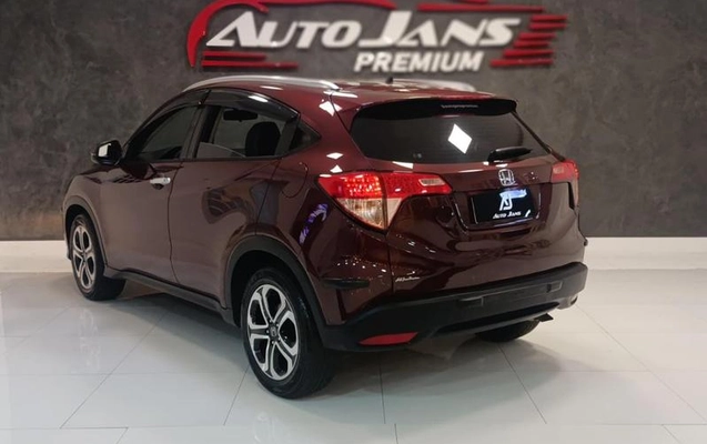 imagem-https://www.socarrao.com.br/sc-vehicle-images-prod/3068660/1786115102028-8090778_22_B_ebc5f69b7b.jpeg