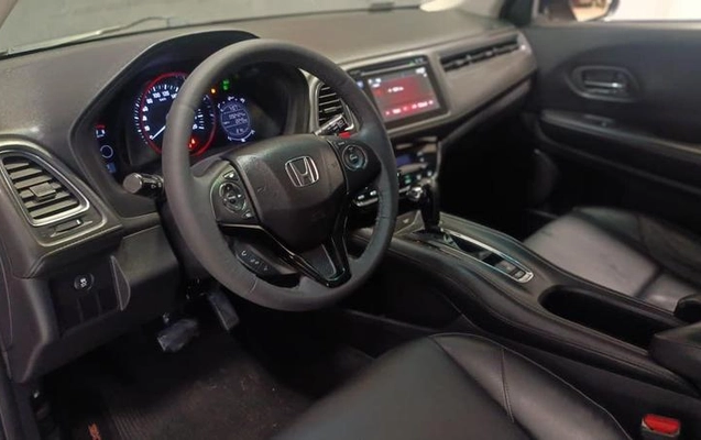 imagem-https://www.socarrao.com.br/sc-vehicle-images-prod/3068660/1786115102073-8090778_21_B_9406d6eee1.jpeg
