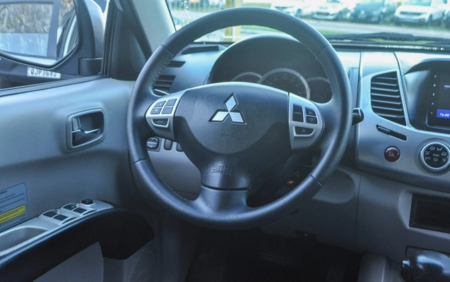 imagem-https://www.socarrao.com.br/sc-vehicle-images-prod/3069245/1787144532490-0fece0d35b65470b8d52c5a2f5e53165_1781720218235.jpg
