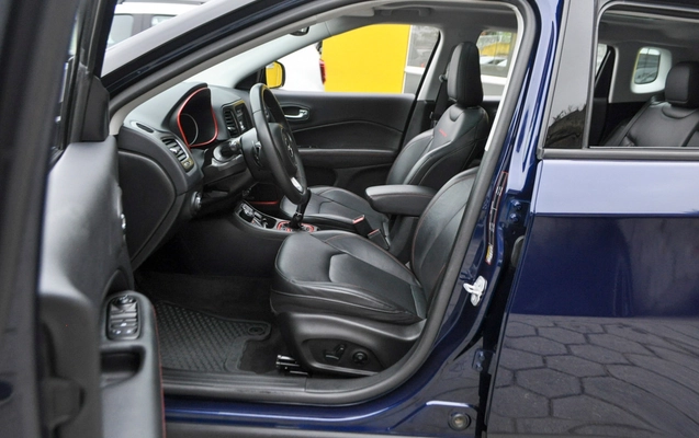 imagem-https://www.socarrao.com.br/sc-vehicle-images-prod/3069292/1785967705194-7023d59abdd24e048ffc016f3e9b85b9_1781202621232.jpg