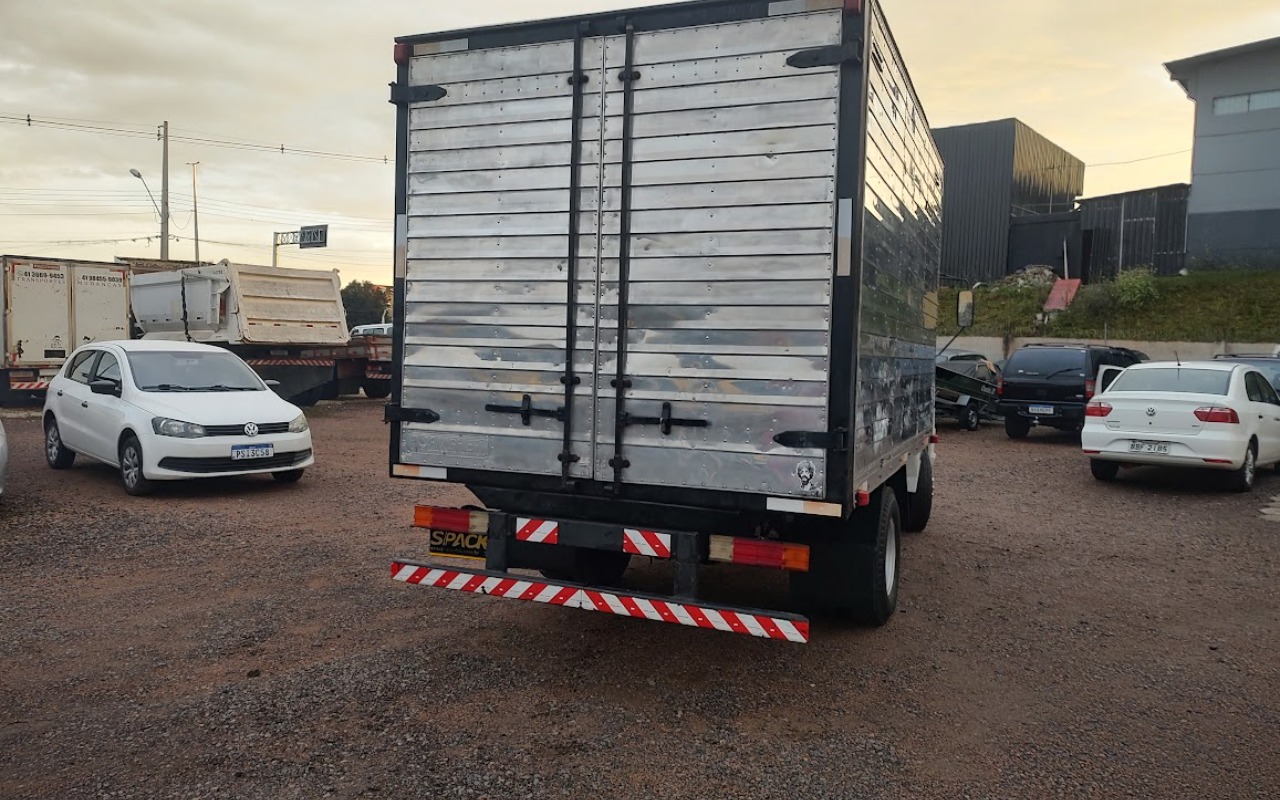 imagem-https://www.socarrao.com.br/sc-vehicle-images-prod/3069333/1785968444138-SU1HXzIwMjYwODA1XzE3NDIyNDM0MV9IRFIuanBn.jpg