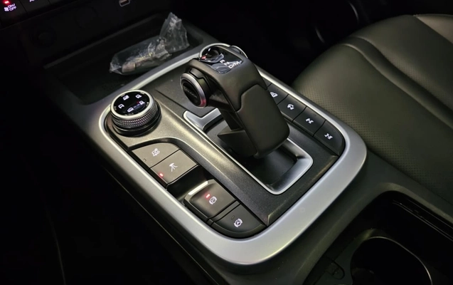 imagem-https://www.socarrao.com.br/sc-vehicle-images-prod/3082749/1786016569662-EBymlXg3z9CSIQJmUkyG85QCWCHfpvF2.jpg