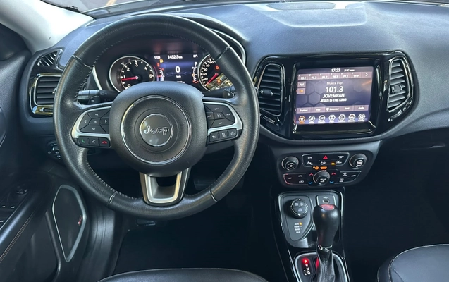 imagem-https://www.socarrao.com.br/sc-vehicle-images-prod/3082870/1786019463812-2_060205.jpg