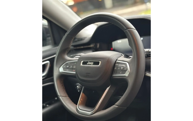 imagem-https://www.socarrao.com.br/sc-vehicle-images-prod/3082871/1786019536368-2_050225.jpg