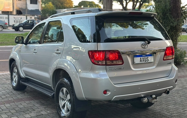imagem-https://www.socarrao.com.br/sc-vehicle-images-prod/3082884/1786019848093-7_082046.jpg