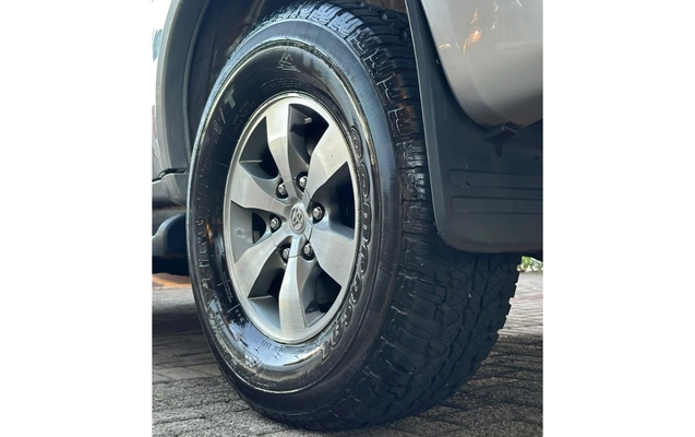 imagem-https://www.socarrao.com.br/sc-vehicle-images-prod/3082884/1786019848099-1_082046.jpg