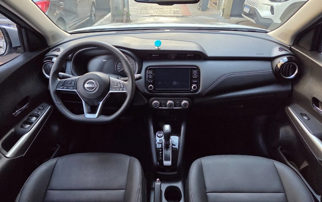 imagem-https://www.socarrao.com.br/sc-vehicle-images-prod/3082926/1786622316047-MTAwMDYxODU5NS5qcGc.jpg