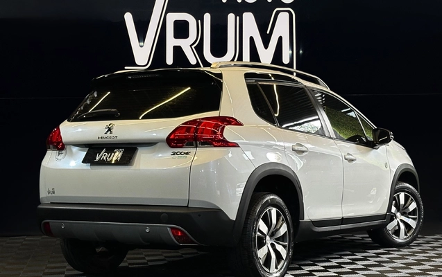imagem-https://www.socarrao.com.br/sc-vehicle-images-prod/3082945/1786020896148-4_050115.jpg