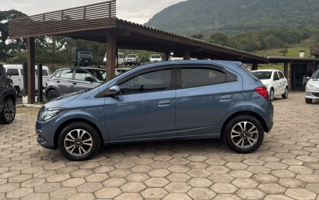 imagem-https://www.socarrao.com.br/sc-vehicle-images-prod/3082962/1786021131180-tGkJpDmScFVDXSc5FX9pbPsrTa2G8omN.jpg