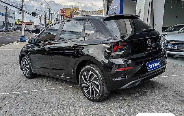 imagem-https://www.socarrao.com.br/sc-vehicle-images-prod/3082983/1789561571667-70d4f768-c987-4d0e-affe-dc5b17a1cb7f.jpg