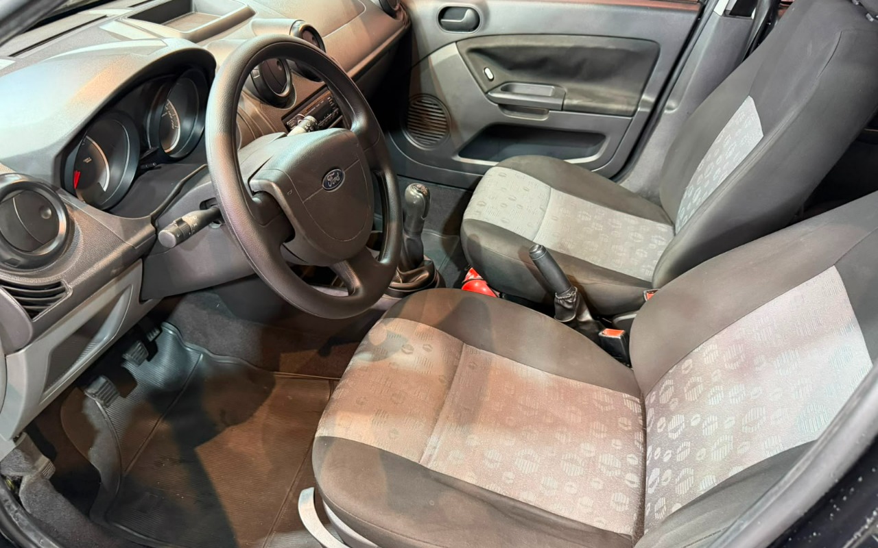 imagem-https://www.socarrao.com.br/sc-vehicle-images-prod/3082996/1786021827745-OS5qcGVn.jpeg