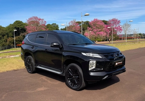 Mitsubishi Pajero 2025 Preto — foto 1 de 3