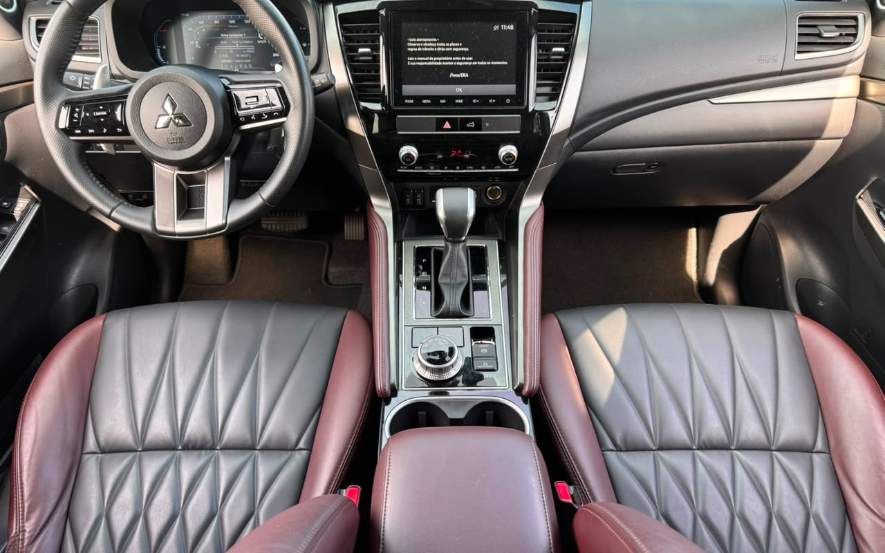 imagem-https://www.socarrao.com.br/sc-vehicle-images-prod/3083009/1786021996745-V2hhdHNBcHAgSW1hZ2UgMjAyNi0wOC0wNSBhdCAxNi4xMy4zMSAoMSkuanBlZw.jpeg
