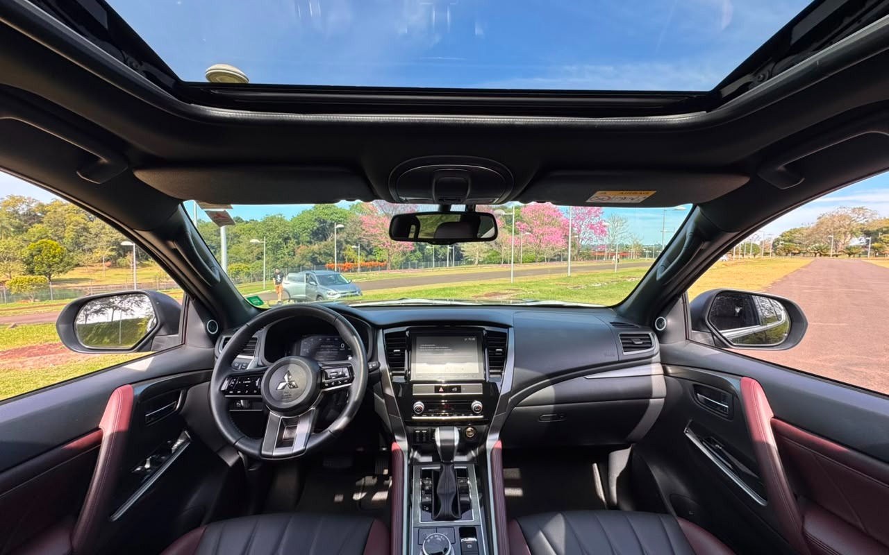 imagem-https://www.socarrao.com.br/sc-vehicle-images-prod/3083009/1786021996815-V2hhdHNBcHAgSW1hZ2UgMjAyNi0wOC0wNSBhdCAxNi4xMy4zMi5qcGVn.jpeg
