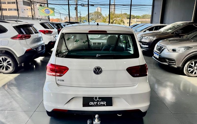 imagem-https://www.socarrao.com.br/sc-vehicle-images-prod/3083023/1786107801230-8249192_5_B_163d9a0868.jpeg