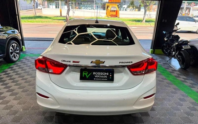 imagem-https://www.socarrao.com.br/sc-vehicle-images-prod/3083048/1788279219259-8353688_16_B_6c10f0bb08.jpeg