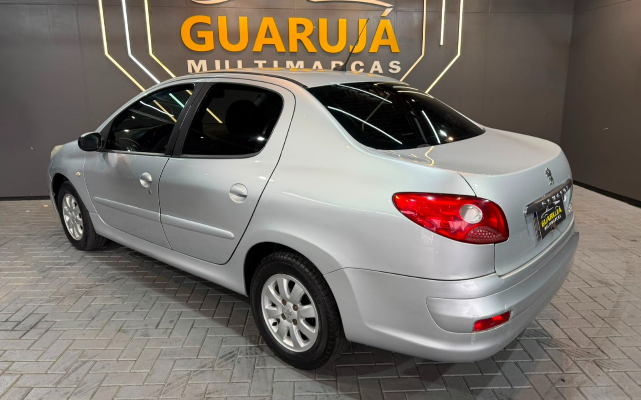 imagem-https://www.socarrao.com.br/sc-vehicle-images-prod/3083055/1786022679680-Ni5qcGVn.jpeg