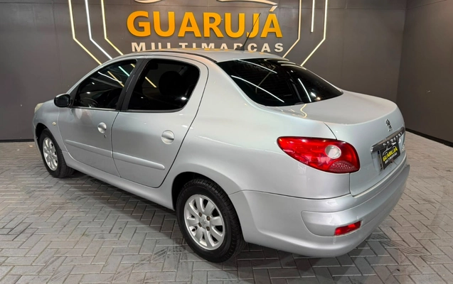 imagem-https://www.socarrao.com.br/sc-vehicle-images-prod/3083055/1786022679680-Ni5qcGVn.jpeg